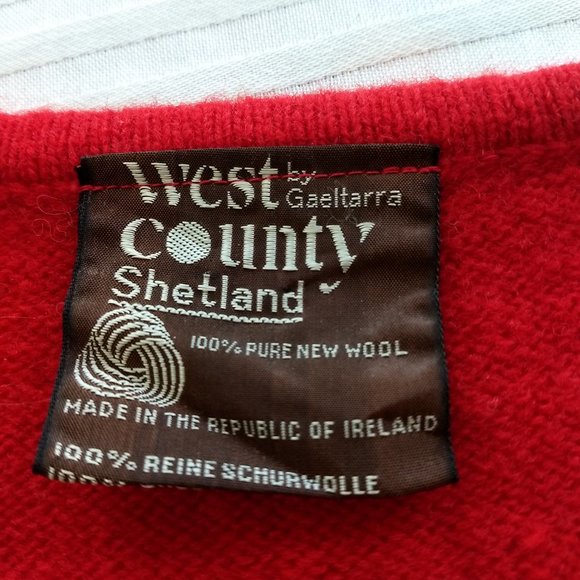 Red and Black Irish Wool Vest - Picture 5 of 6